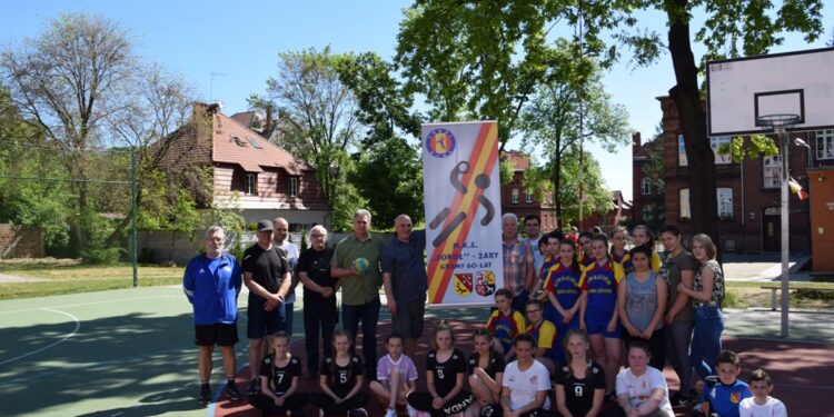 FESTYN REKREACYJNO-SPORTOWY Z OKAZJI MEMORIAŁU IM. T.ŚLUSARSKIEGO