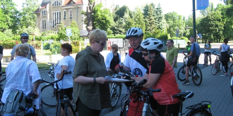 IV SZKOLNY RAJD ROWEROWY PAMIĘCI TADEUSZA ŚLUSARSKIEGO